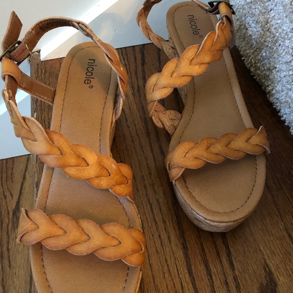 Nicole Shoes - NWOT Ladies Sandals